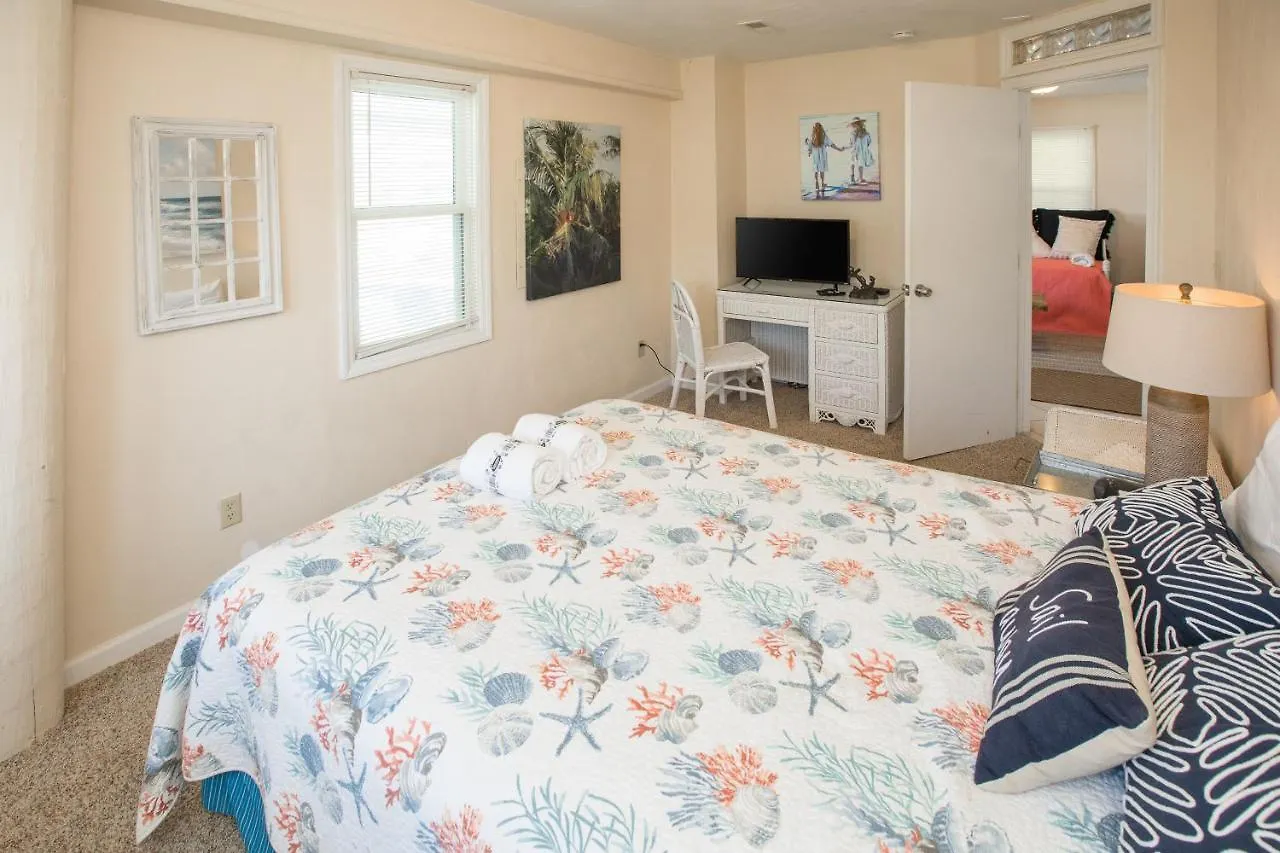Bayside Bungalow Virginia Beach 0*,  United States
